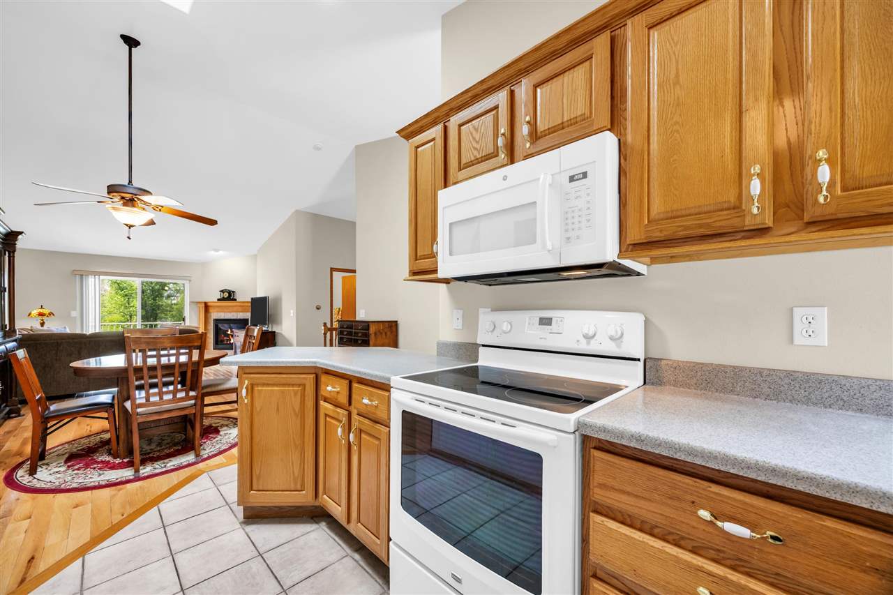 396 Teakwood Lane Cedar Rapids IA 52402