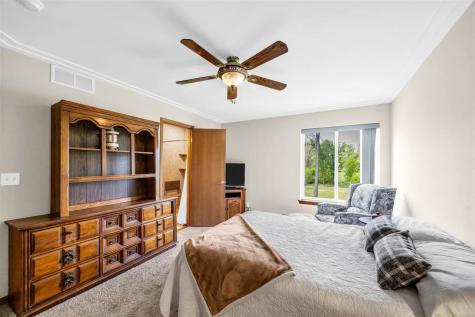 396 Teakwood Lane Cedar Rapids IA 52402