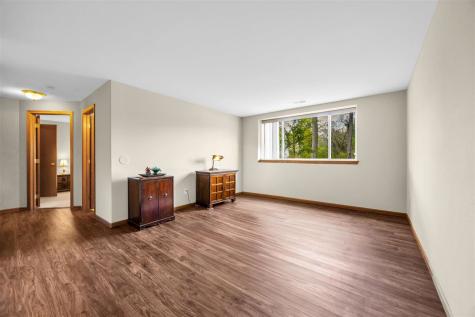 396 Teakwood Lane Cedar Rapids IA 52402