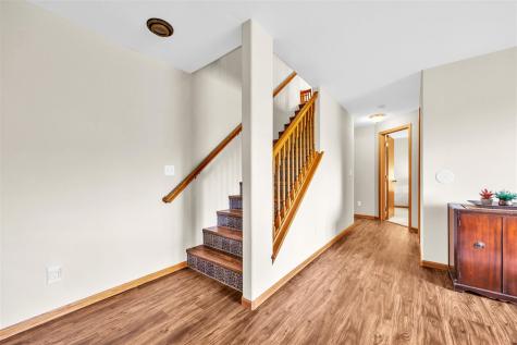 396 Teakwood Lane Cedar Rapids IA 52402