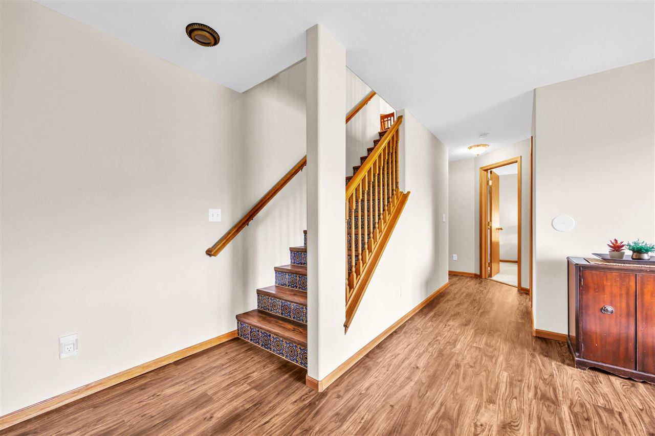 396 Teakwood Lane Cedar Rapids IA 52402
