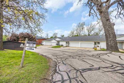 396 Teakwood Lane Cedar Rapids IA 52402