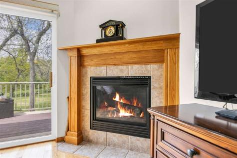 396 Teakwood Lane Cedar Rapids IA 52402