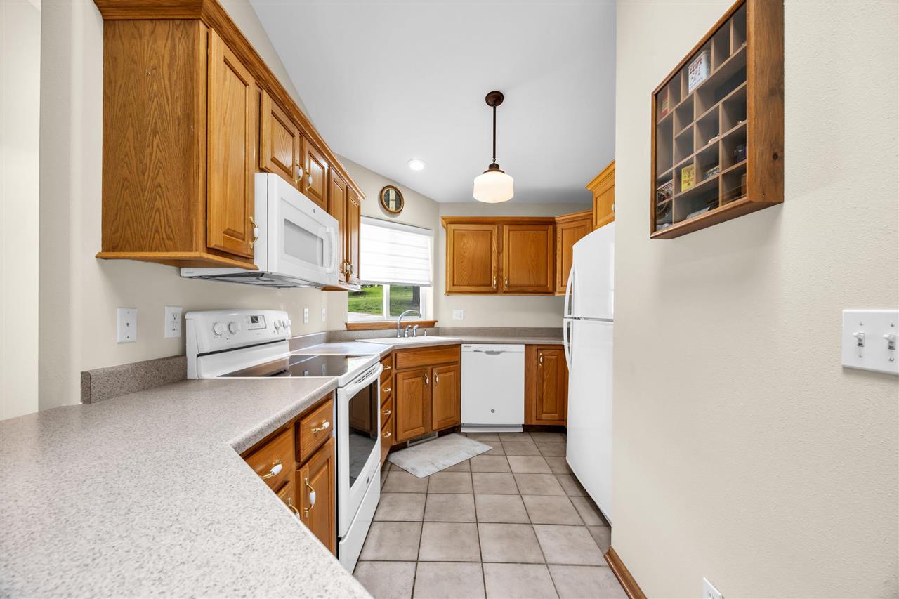 396 Teakwood Lane Cedar Rapids IA 52402
