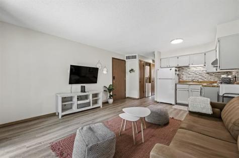 2639 Westwinds Drive Iowa City IA 52246