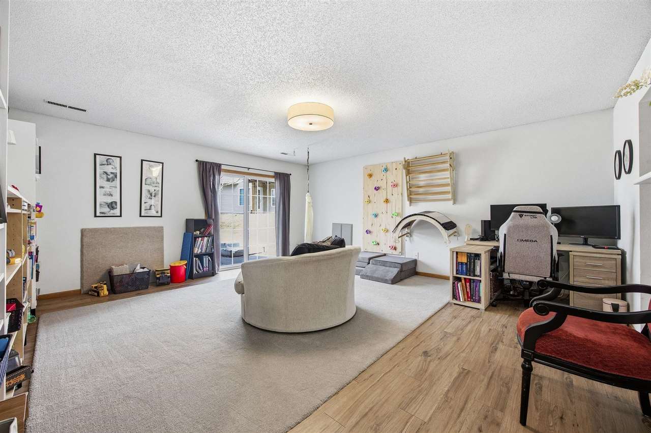 1530 Ranier Drive Iowa City IA 52246