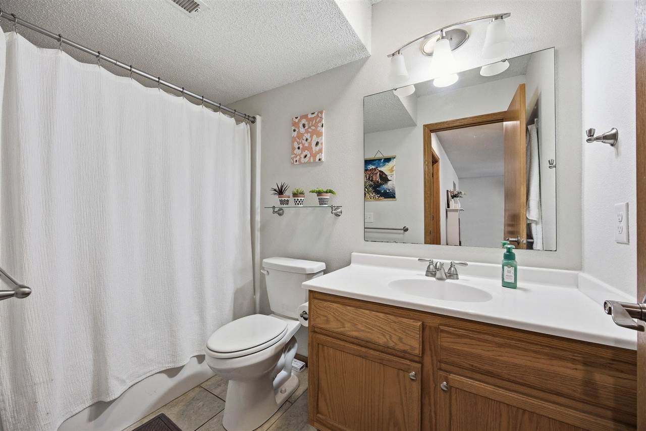 1530 Ranier Drive Iowa City IA 52246