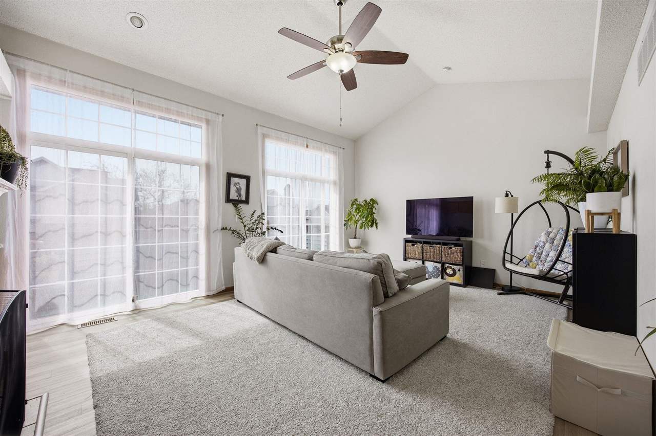 1530 Ranier Drive Iowa City IA 52246