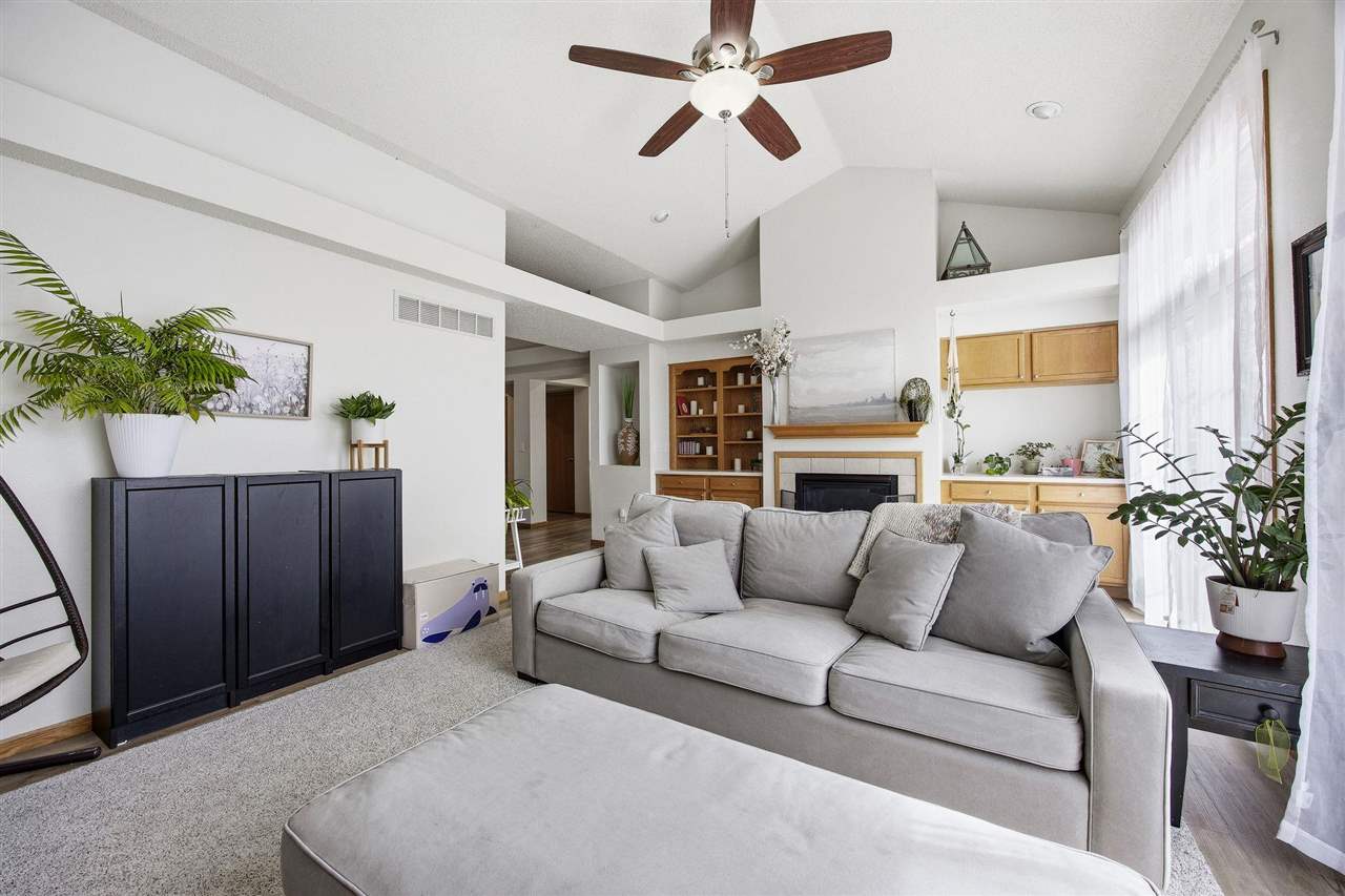 1530 Ranier Drive Iowa City IA 52246
