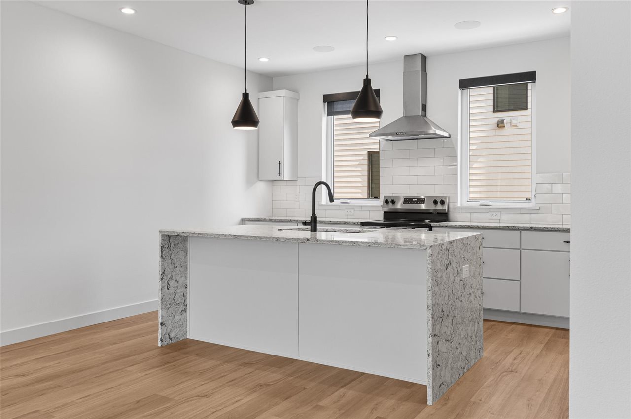 14 Lincoln Avenue #6 Iowa City IA 52246