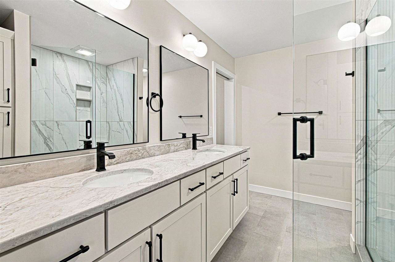 3971 Unbrideled Avenue Iowa City IA 52240