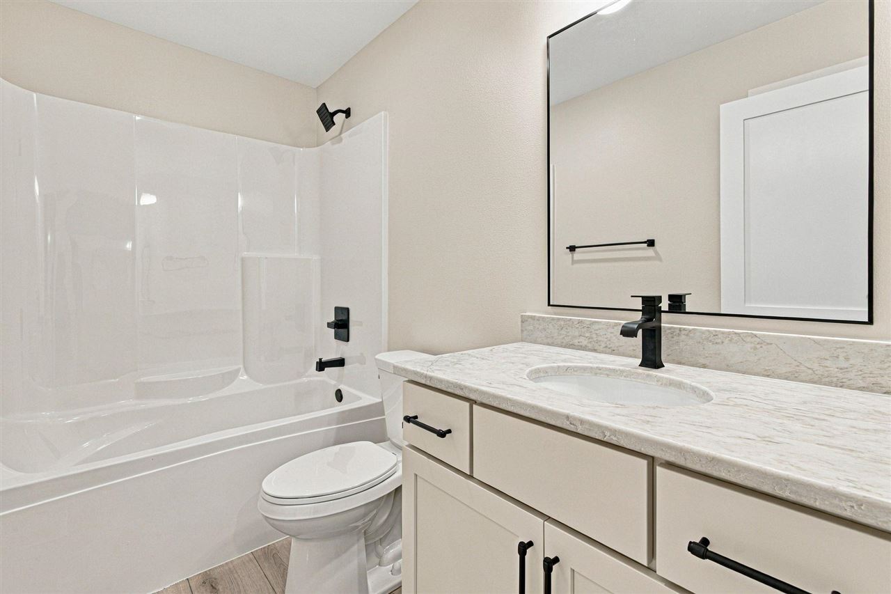 3971 Unbrideled Avenue Iowa City IA 52240
