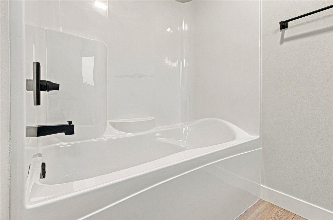3971 Unbrideled Avenue Iowa City IA 52240