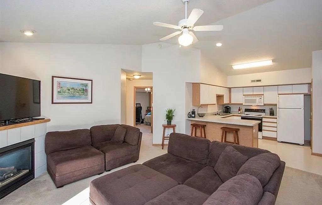 2268 Holiday Road Coralville IA 52241
