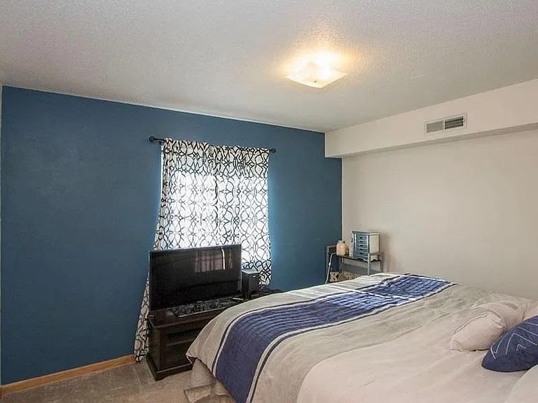 2268 Holiday Road Coralville IA 52241