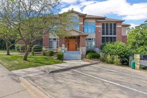 1779 Louis Place Iowa City IA 52246