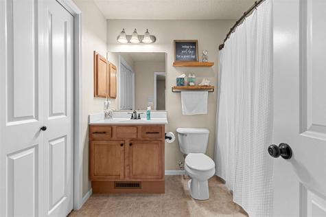 1476 Burr Drive North Liberty IA 52317