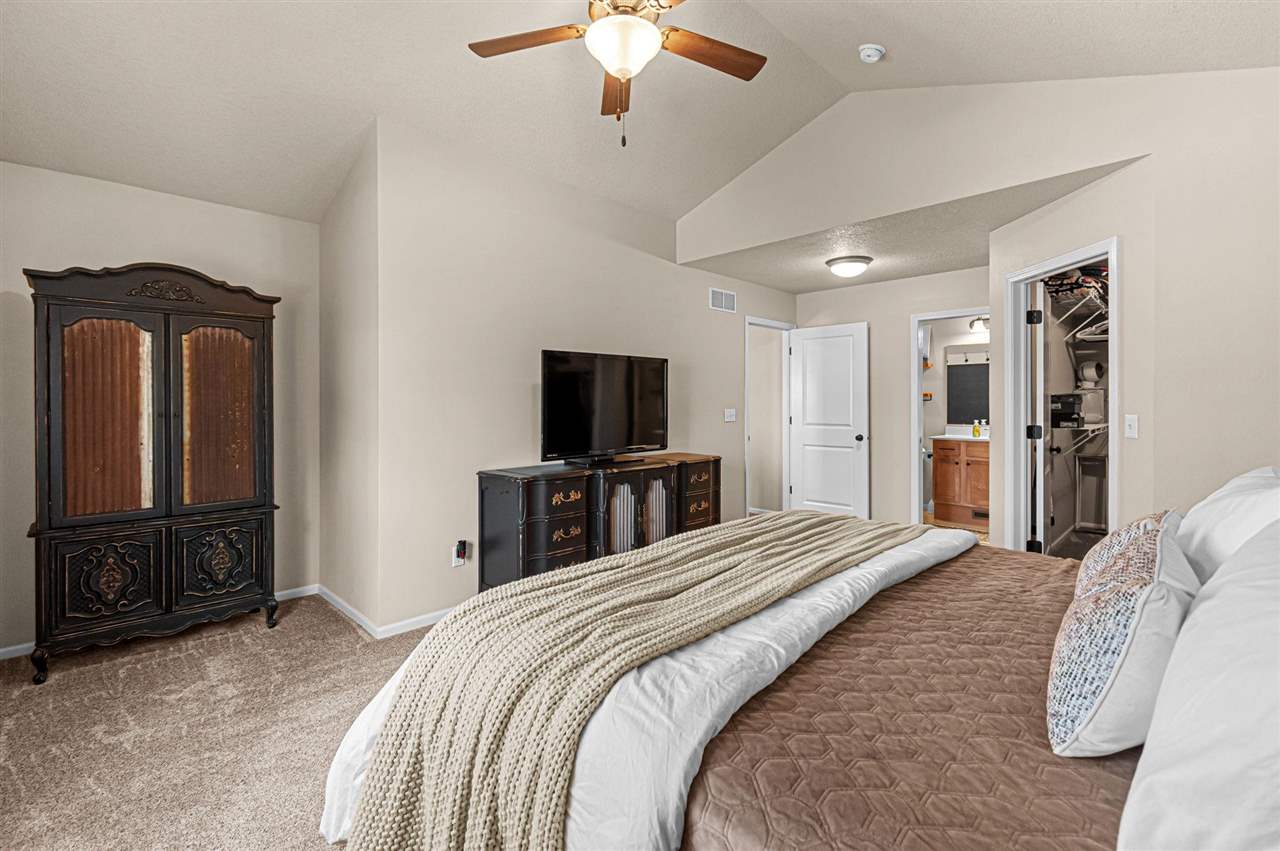1476 Burr Drive North Liberty IA 52317