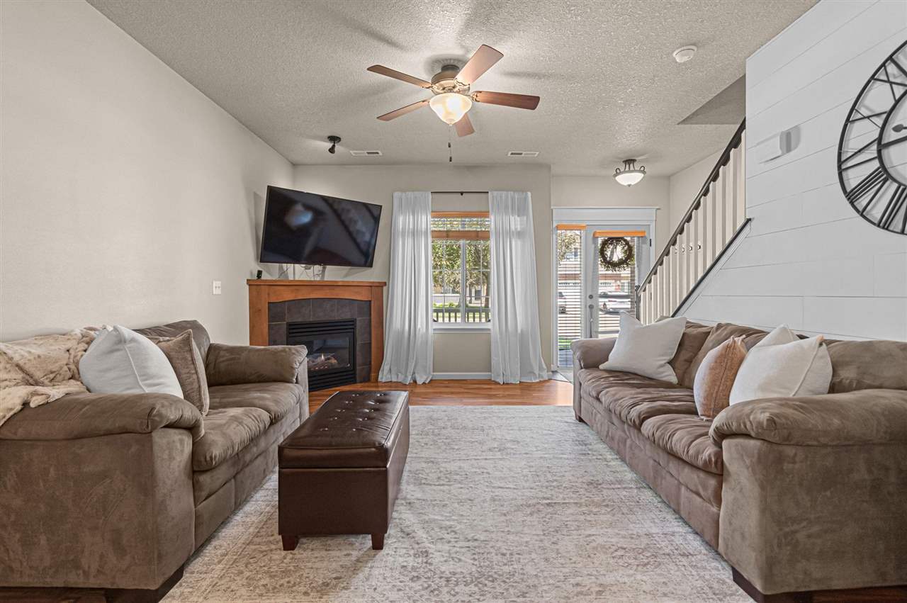 1476 Burr Drive North Liberty IA 52317