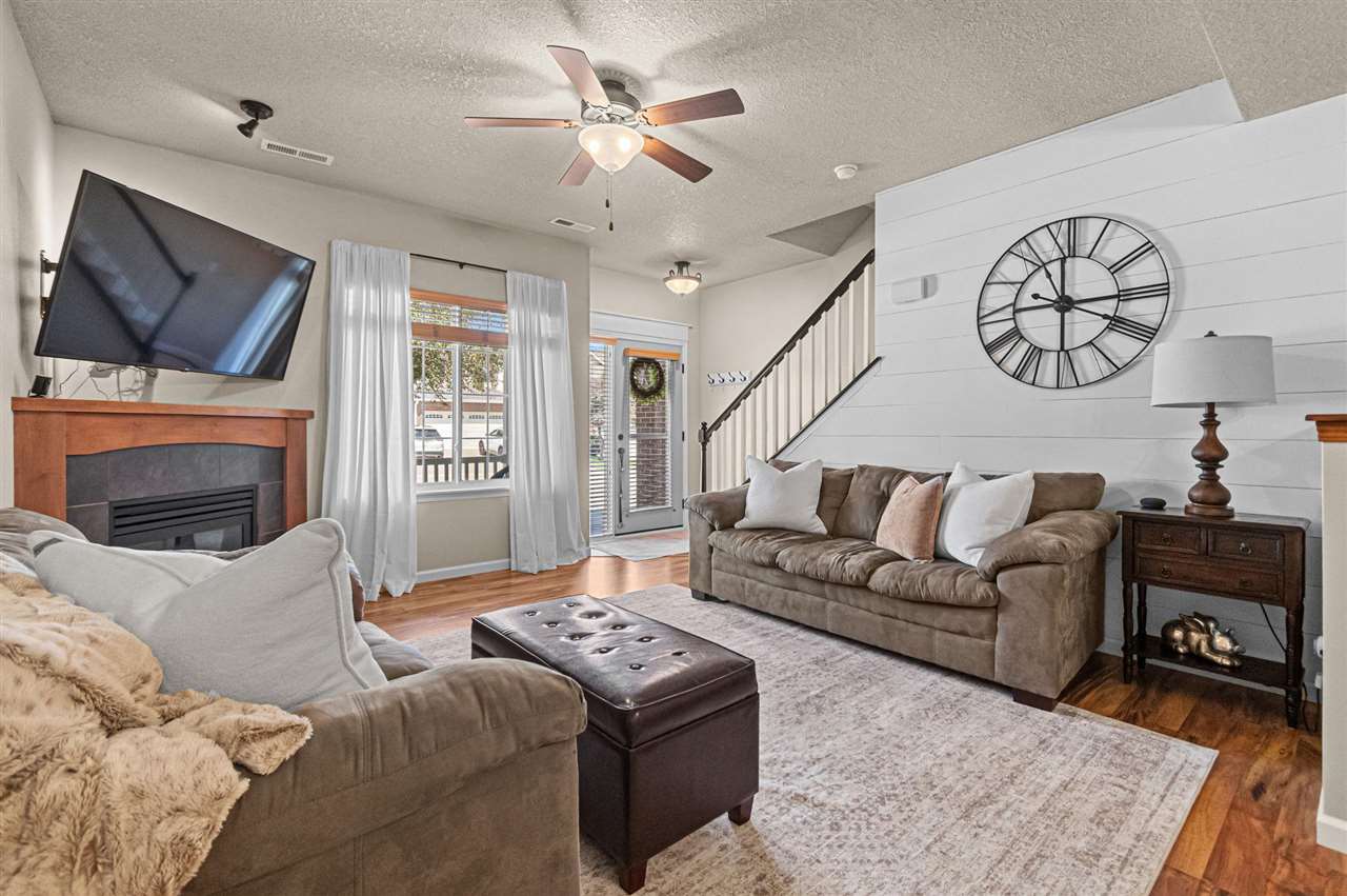 1476 Burr Drive North Liberty IA 52317