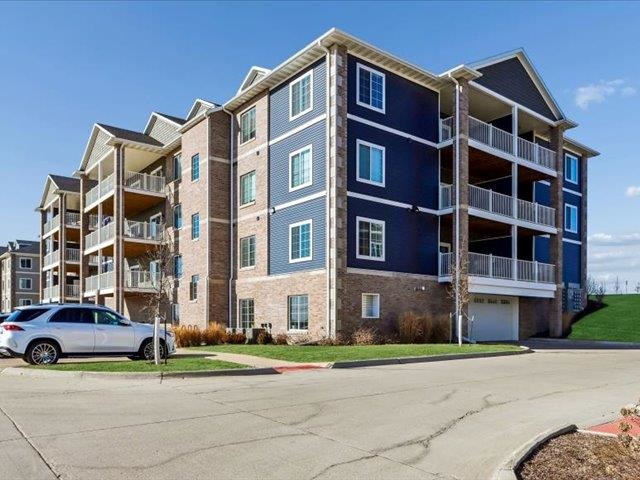2873 Spring Rose Circle Coralville IA 52241