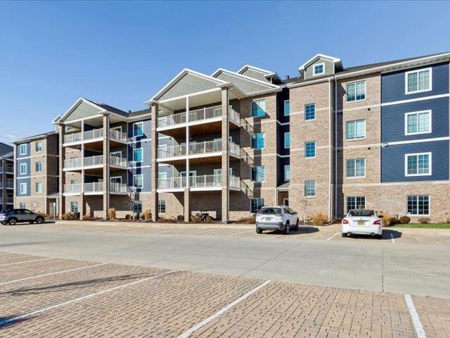 2873 Spring Rose Circle Coralville IA 52241