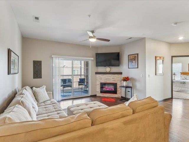 2873 Spring Rose Circle Coralville IA 52241