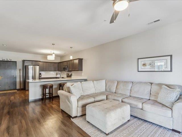 2873 Spring Rose Circle Coralville IA 52241