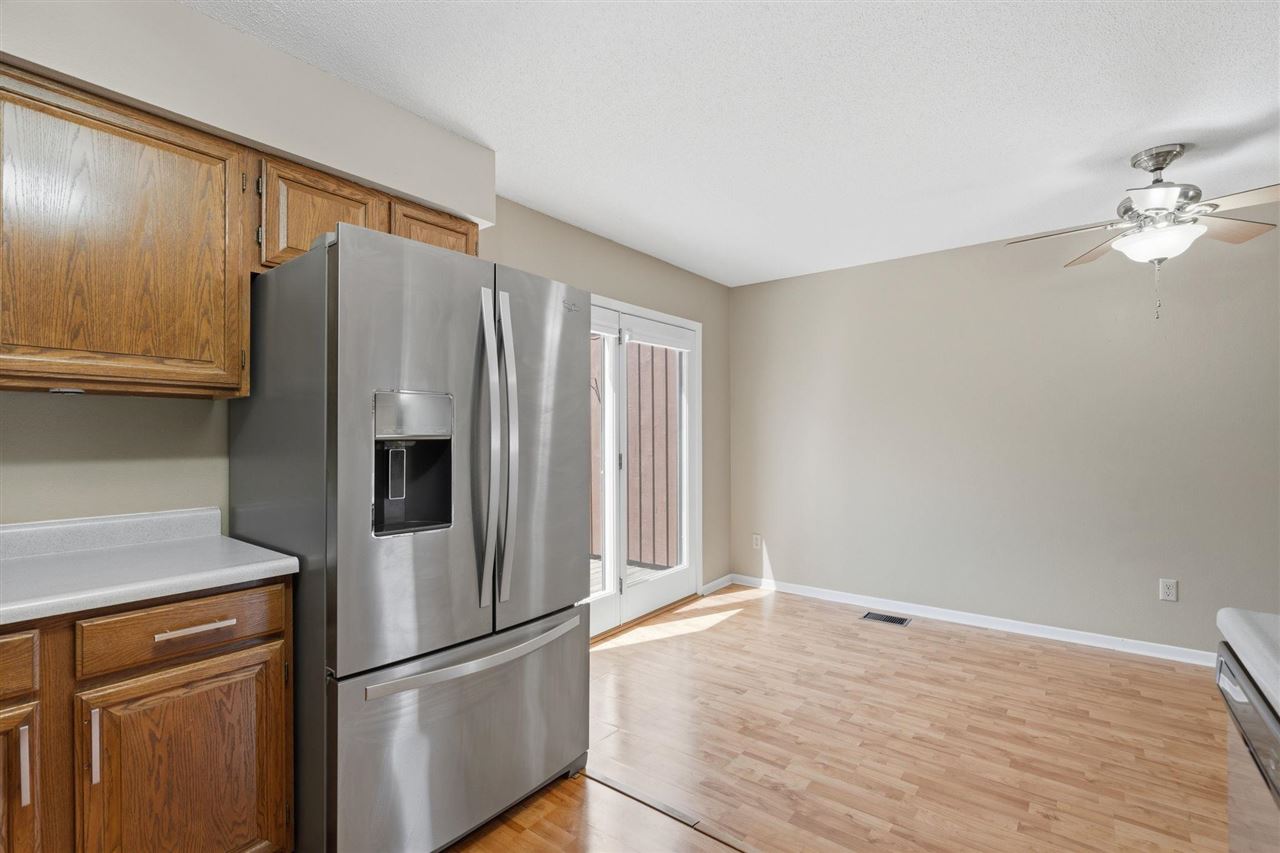932 Westside Drive Iowa City IA 52246