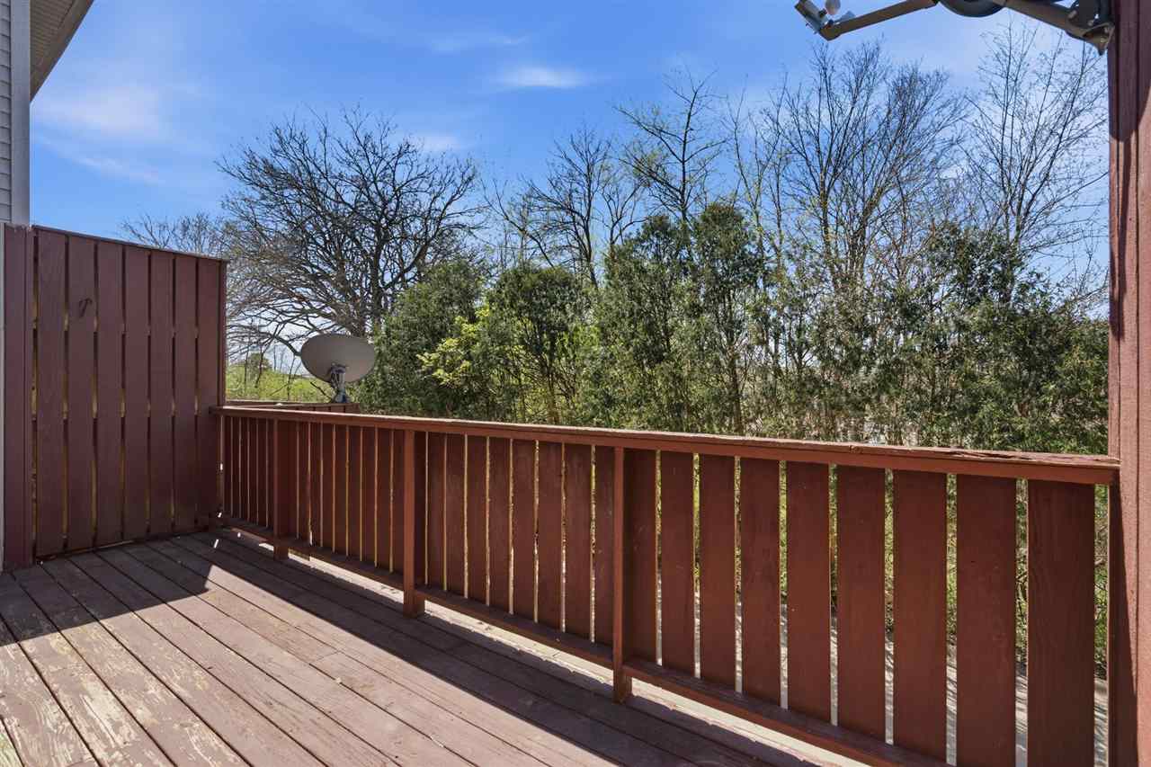 932 Westside Drive Iowa City IA 52246