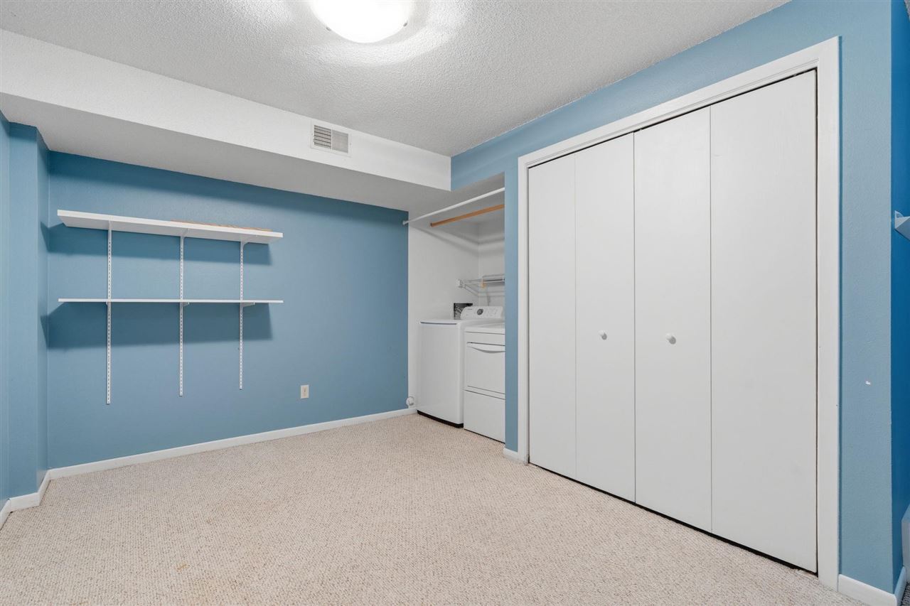 932 Westside Drive Iowa City IA 52246
