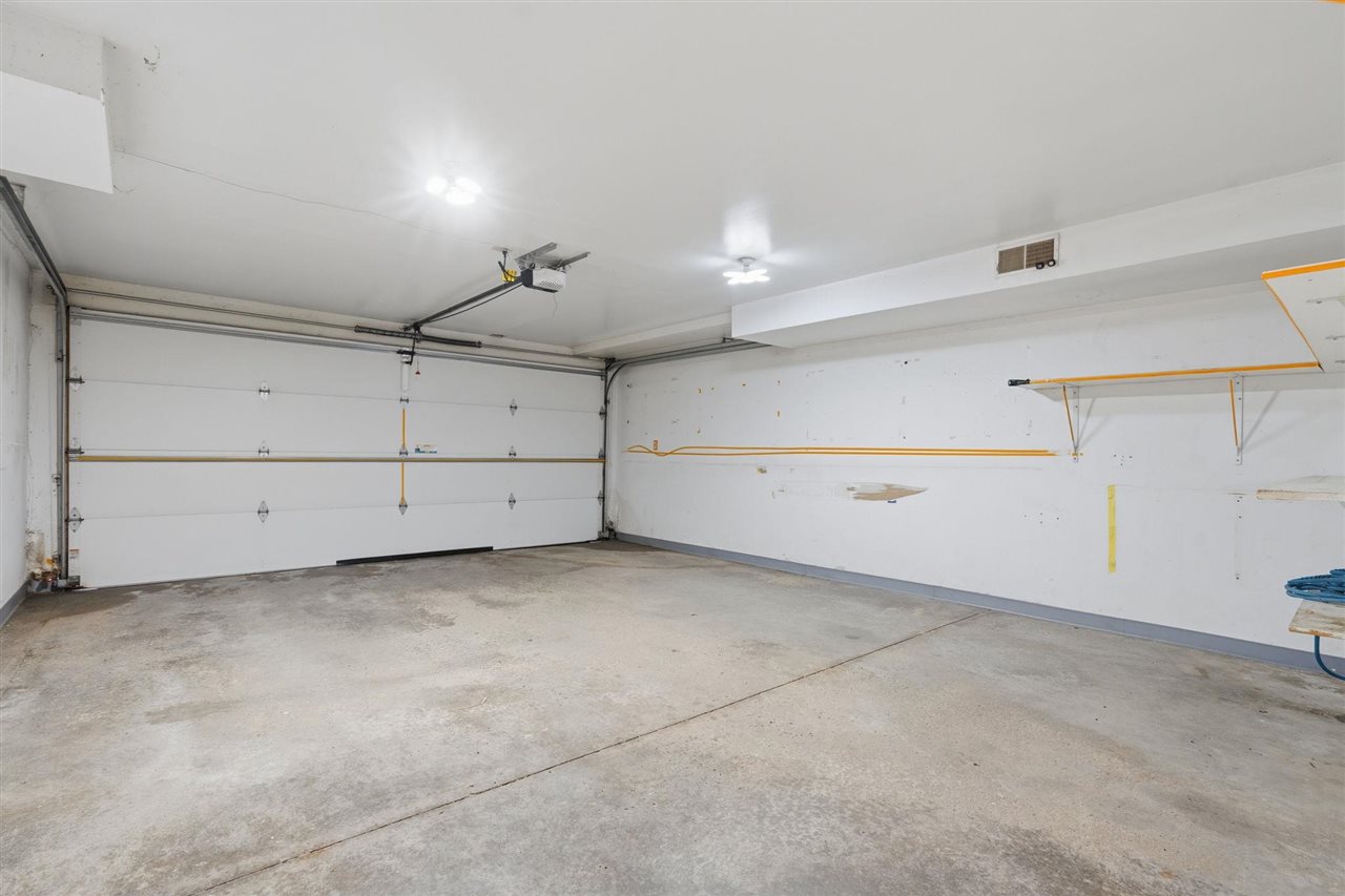 932 Westside Drive Iowa City IA 52246