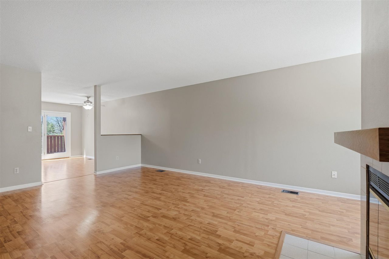 932 Westside Drive Iowa City IA 52246