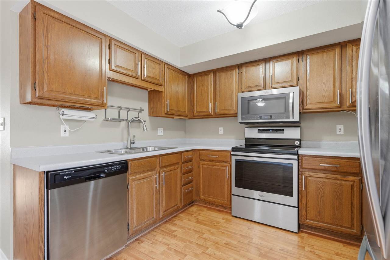 932 Westside Drive Iowa City IA 52246