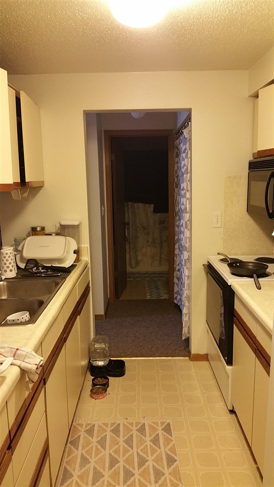 906 Benton Drive Iowa City IA 52246
