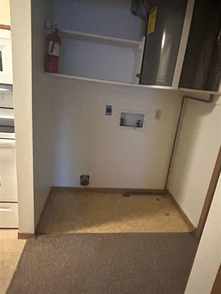 810 Benton Drive Iowa City IA 52246