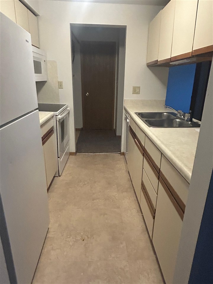 810 Benton Drive Iowa City IA 52246