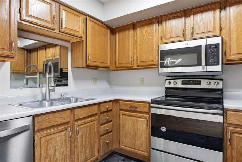 218 West Side Drive Iowa City IA 52246