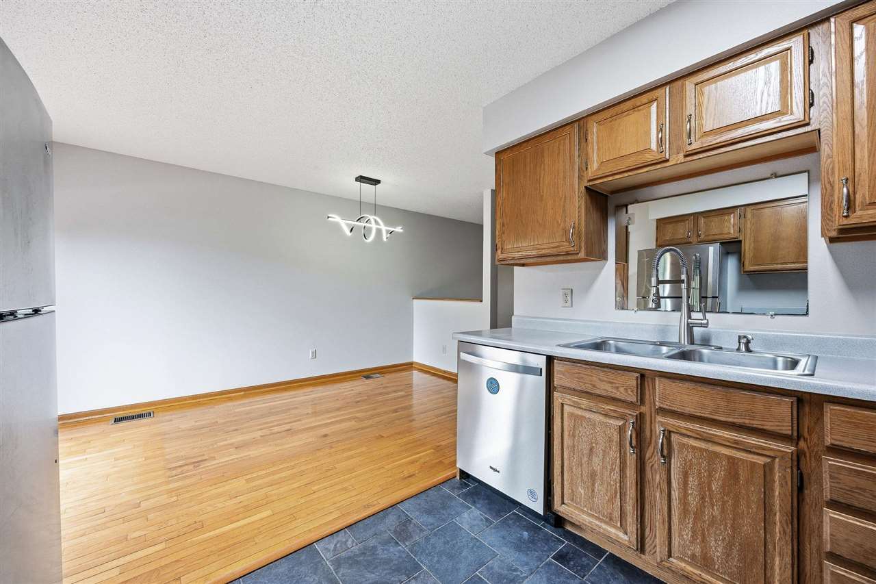 218 West Side Drive Iowa City IA 52246