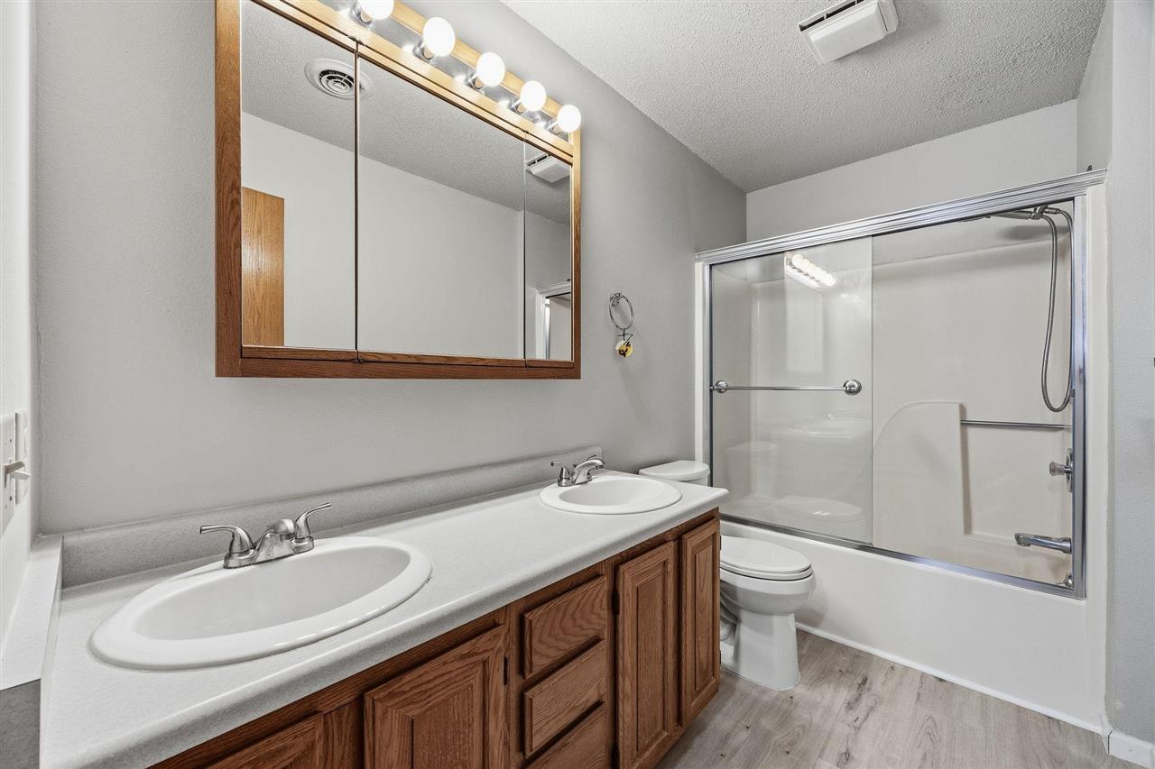 218 West Side Drive Iowa City IA 52246