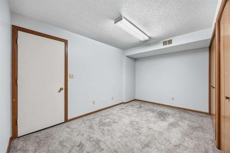 218 West Side Drive Iowa City IA 52246
