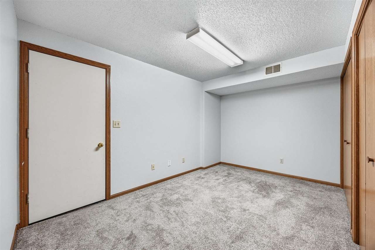 218 West Side Drive Iowa City IA 52246