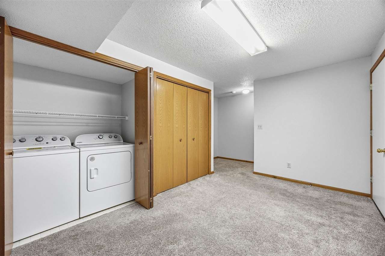218 West Side Drive Iowa City IA 52246