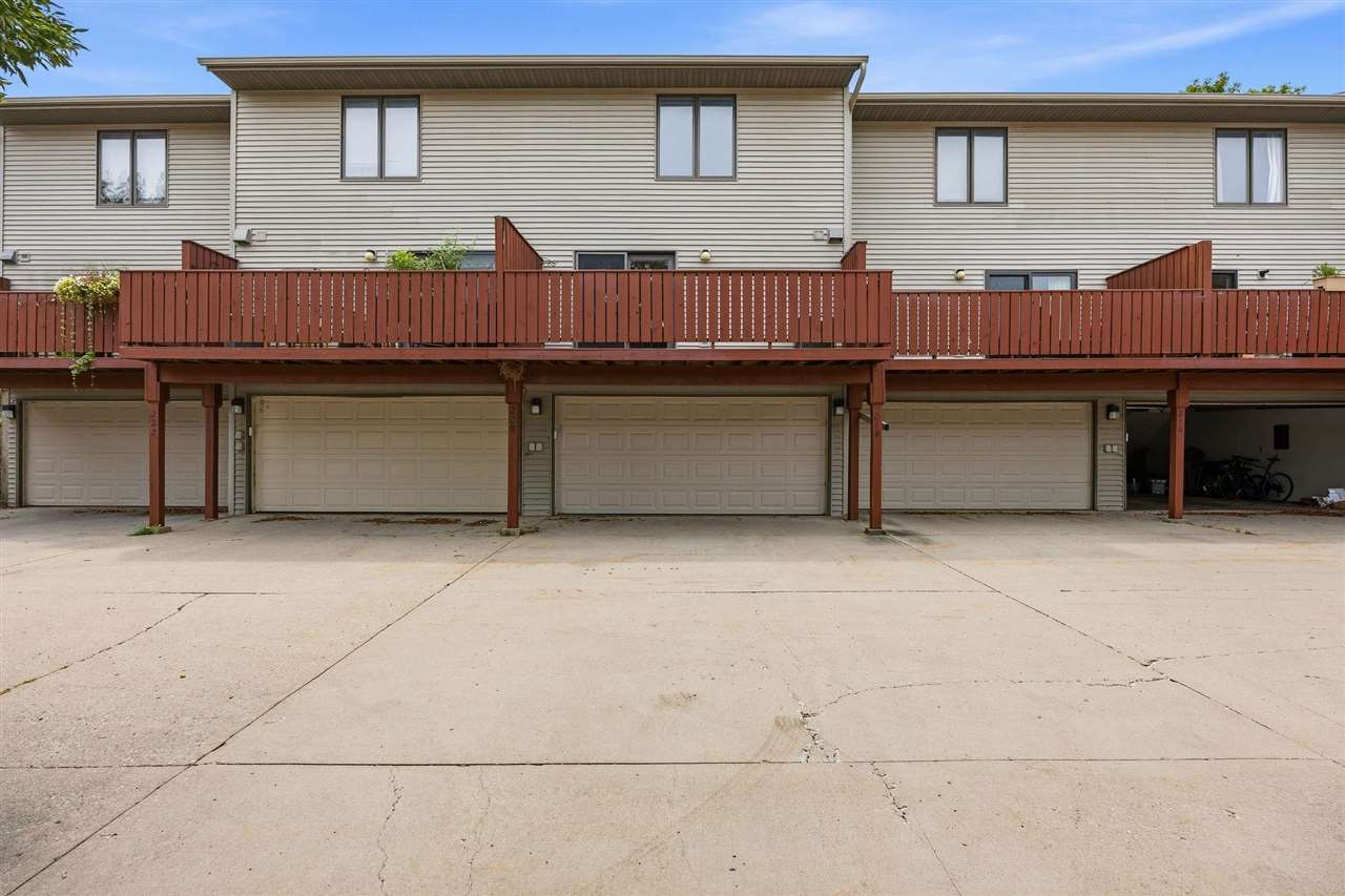 218 West Side Drive Iowa City IA 52246