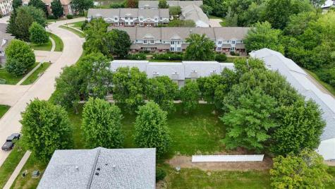 218 West Side Drive Iowa City IA 52246