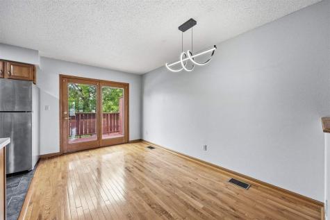 218 West Side Drive Iowa City IA 52246