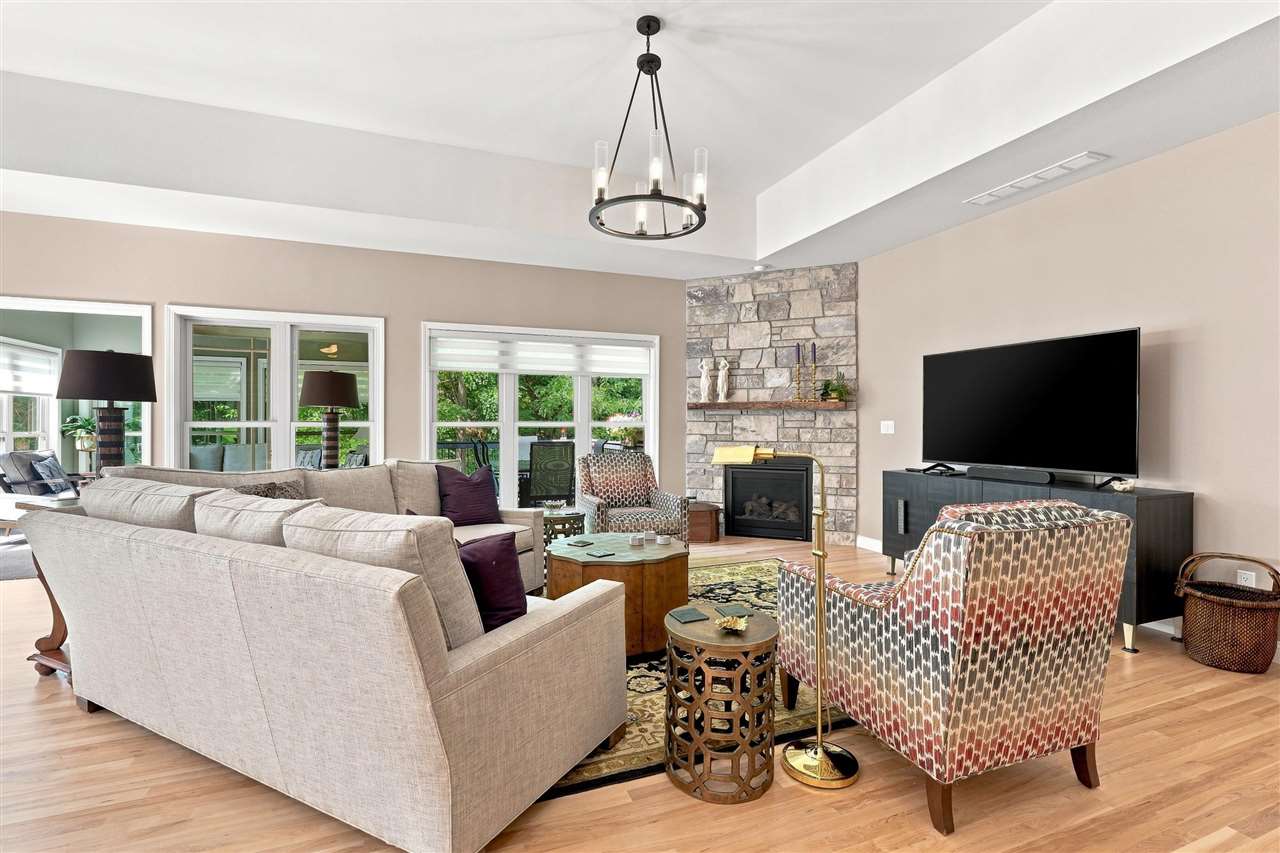 2248 Jessica Lane Coralville IA 52241