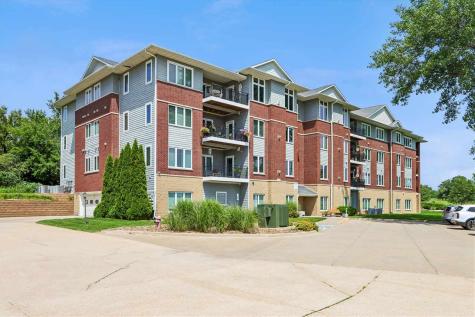 1092 Walnut Avenue Riverside IA 52327