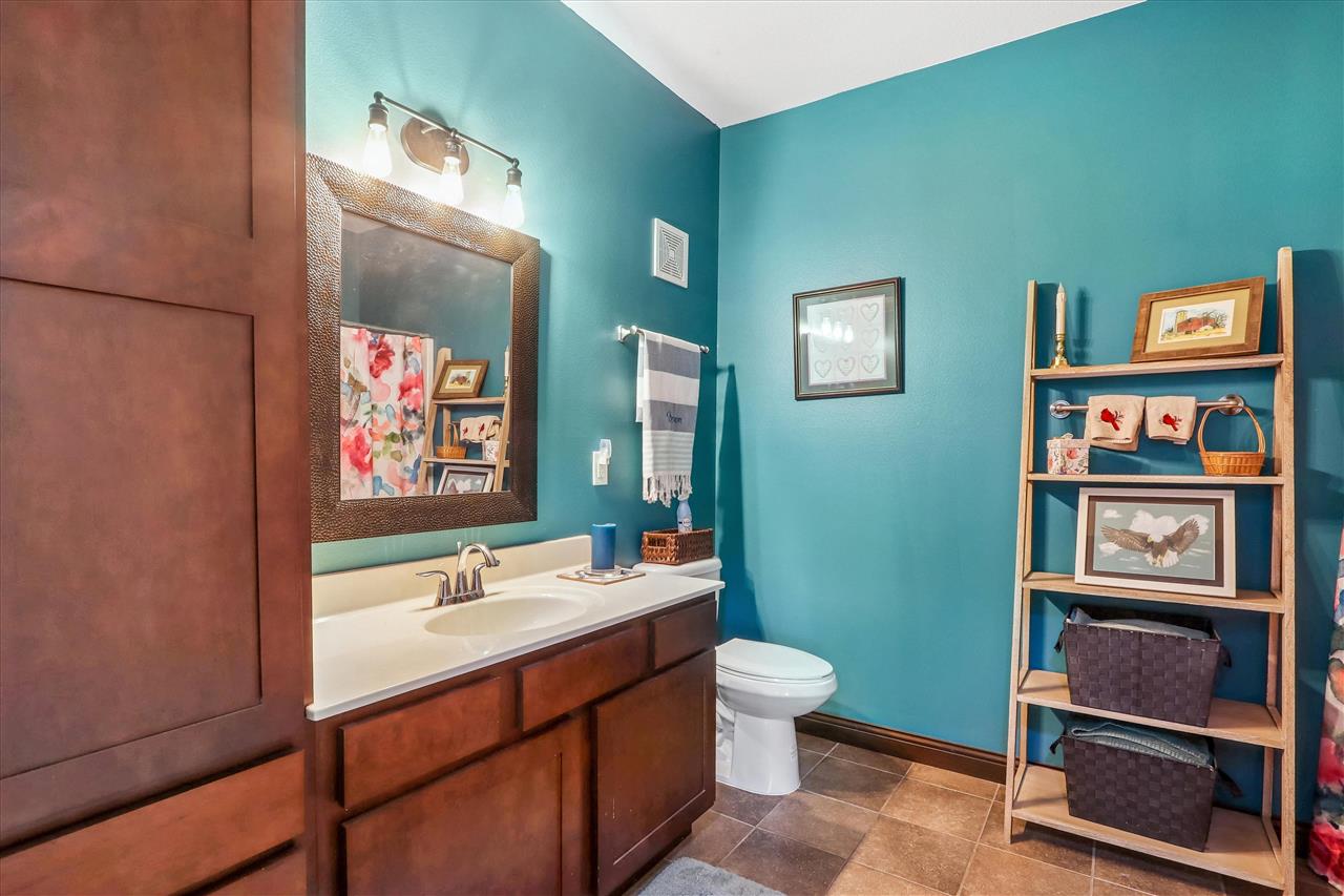 1092 Walnut Avenue Riverside IA 52327