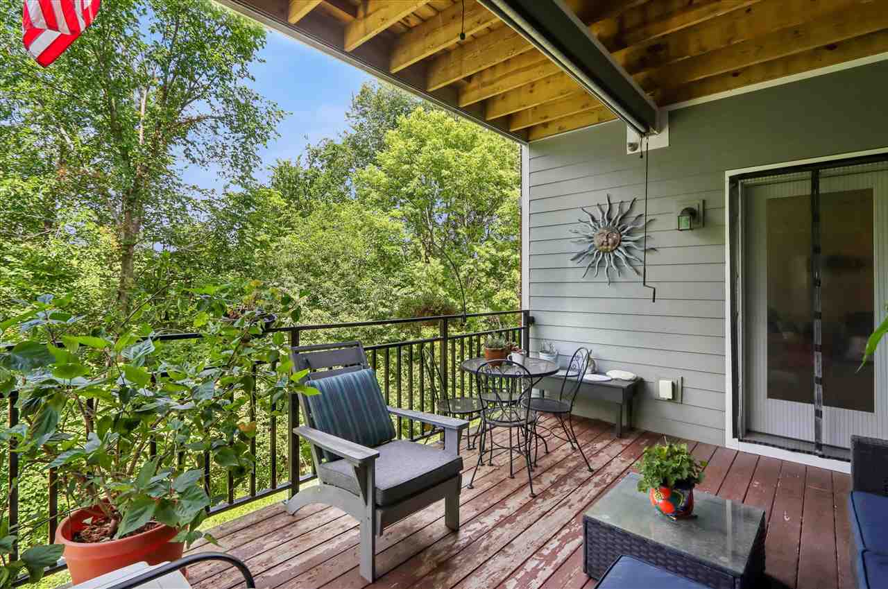 1092 Walnut Avenue Riverside IA 52327